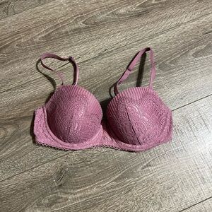 Victoria’s Secret Lace Bra in Dusty Rose!